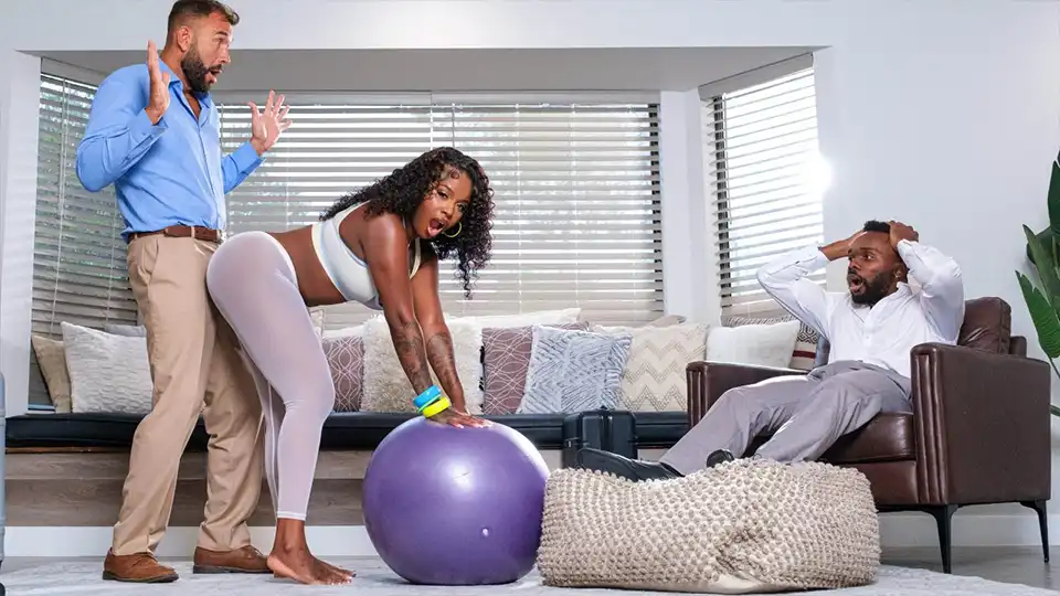 Brazzers – Rayne Carter – Sneaky Oily Bouncing Beauty