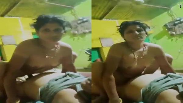 দেশী গ্রামের ভাবী দেবরের সাথে চুদাচুদির সময় ক্যামেরার দিকে তাকায়